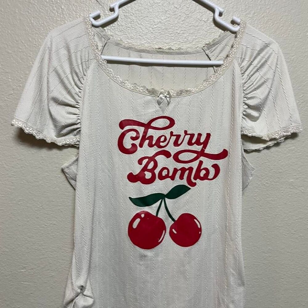 Unbranded women's White and Cream T-shirt